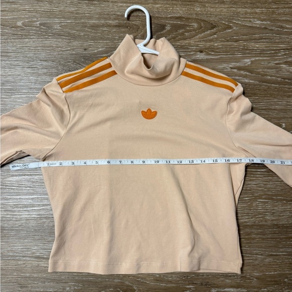 NWT adidas originals long sleeve t shirt halo blush orange Size L - Picture 9 of 11